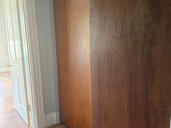 3rd image of 649 Dalton St Unit 2