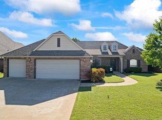 9207 N 95th East Pl, Owasso, OK 74055