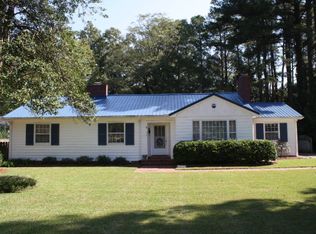 1305 Carey Rd, Kinston, NC 28501