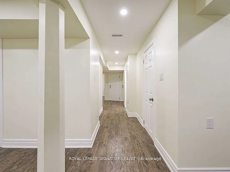 5955 Leeside Cres #BASEMENT — Photo 19