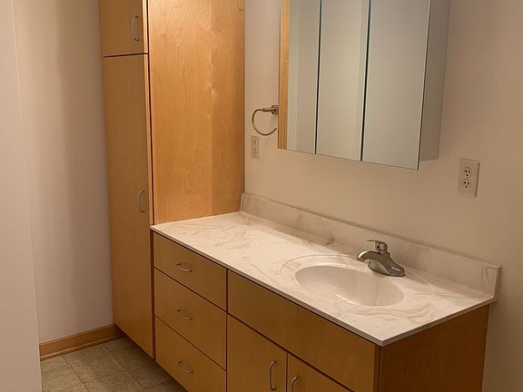 5th image of 201 S Lancaster St APT 37