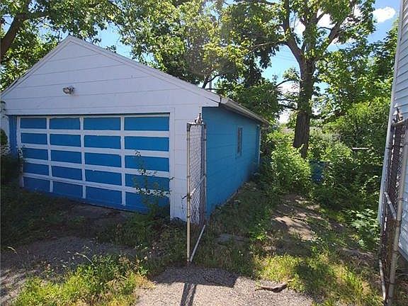 3rd image of 2301 Philadelphia Dr