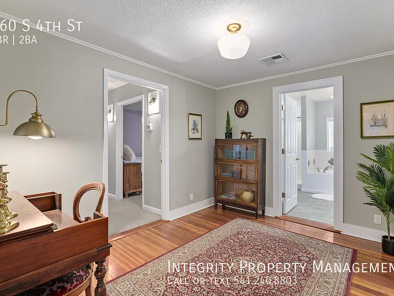 160 S 4th St — Photo 13