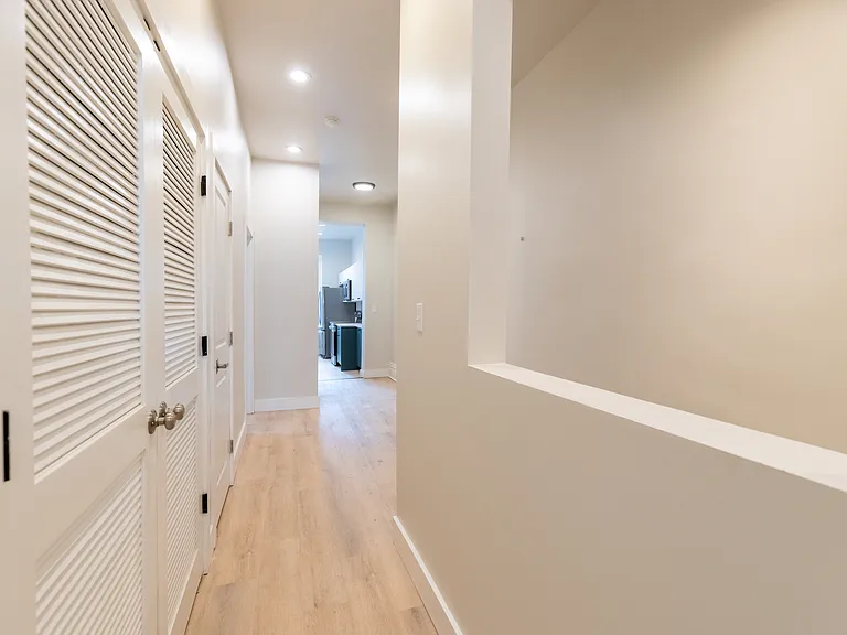 700 N Taylor Ave #2 — Photo 10