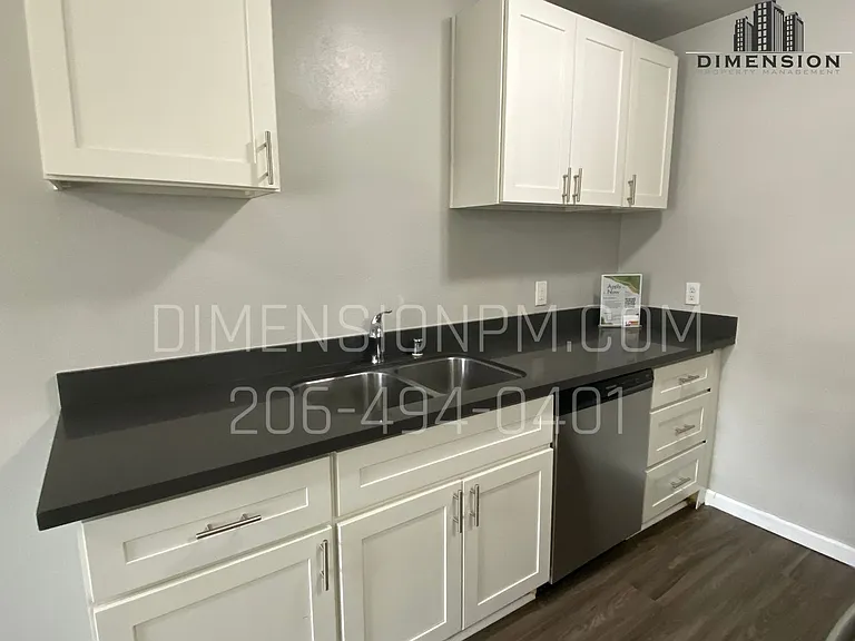 5401 Pacific Apartments — Photo 19