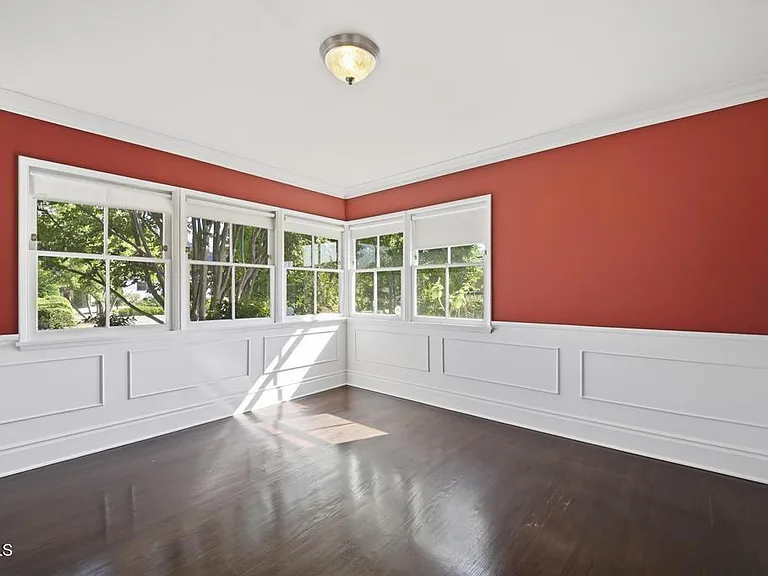 2850 Devonport Rd — Photo 10