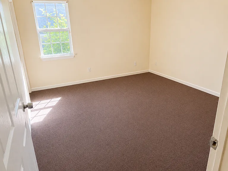 534 Hanson St — Photo 7