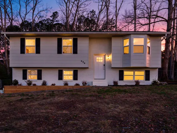 200 Starlet Cir NE, Cleveland, TN 37323