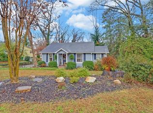 150 Mountain View Dr, Gainesville, GA 30501