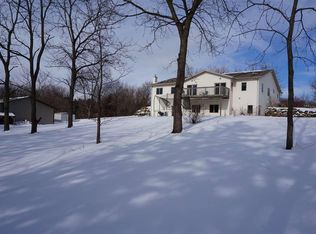 8669 Airport Rd, Middleton, WI 53562