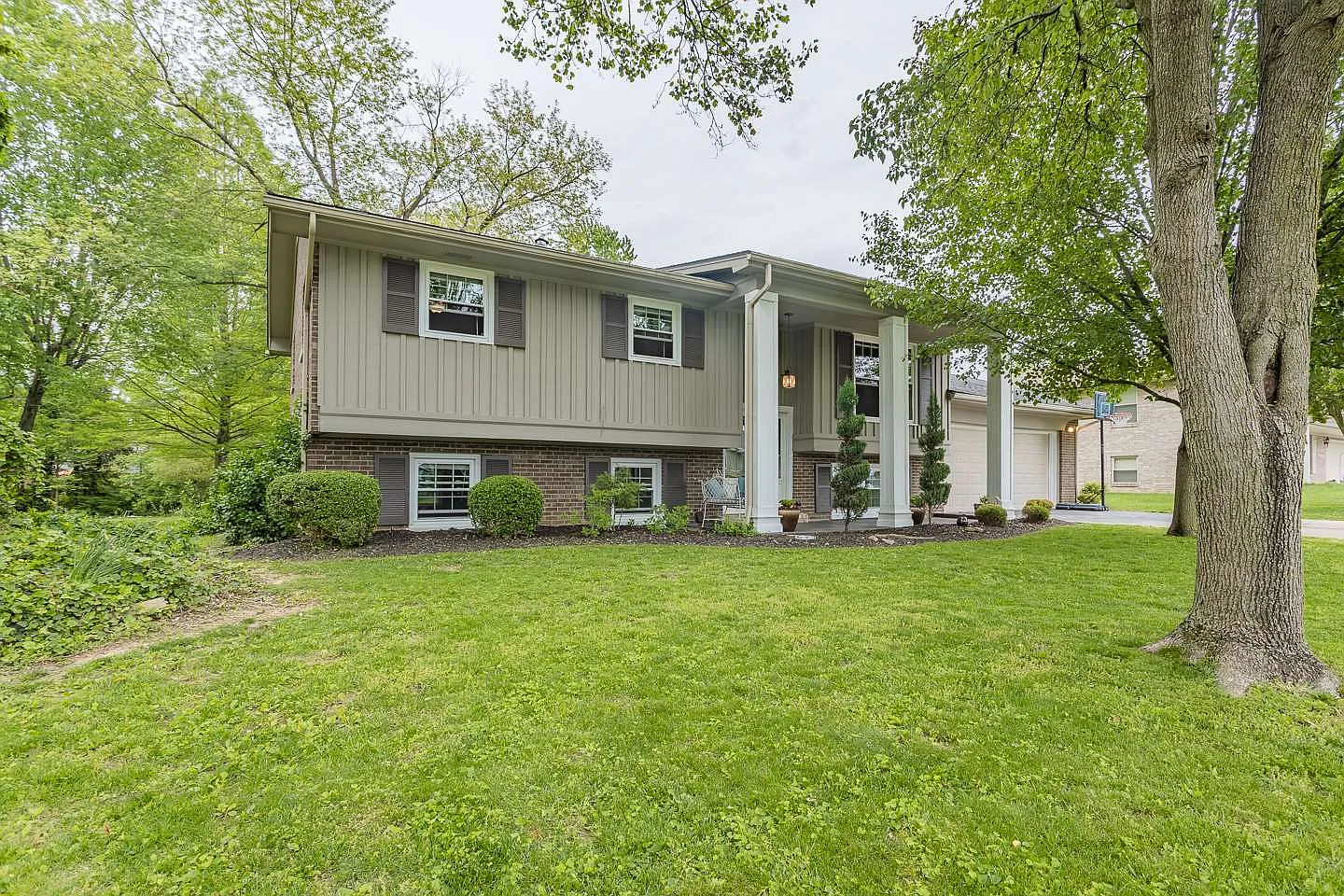 4300 Pine Dr photo 1