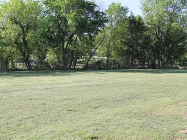 3422 E Ridgewood Dr, Cushing, OK 74023