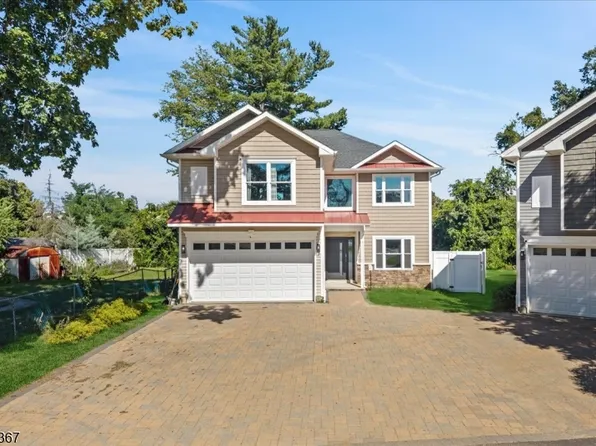 87 Fulton St, Keyport Boro, NJ 07735