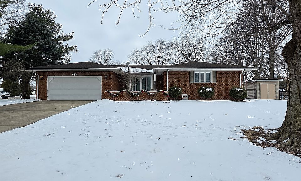 1st image of 617 Flaggland Dr