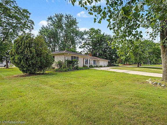4th image of 430 Spezia Dr