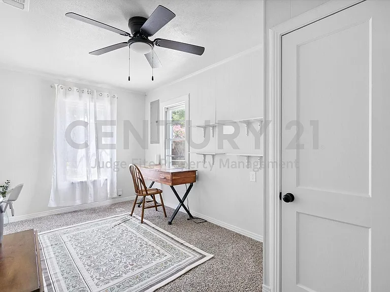 3012 Gene Ln — Photo 4