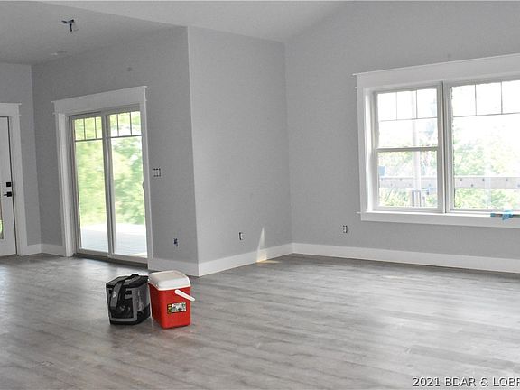 5th image of 3184 Cross Creek Dr