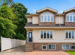 78 Crabtree Ave, Staten Island, NY 10309