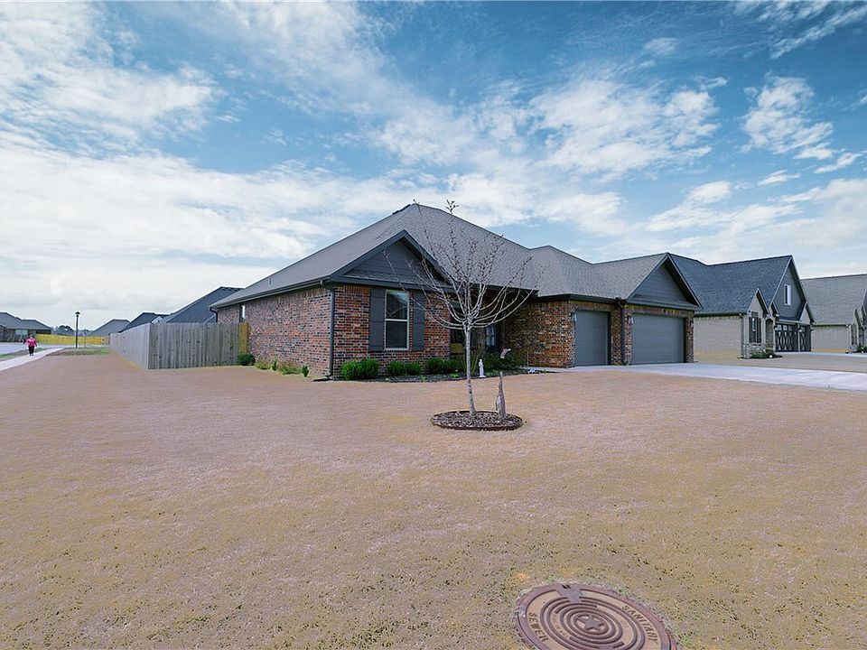 1043 Ruscello Ave, Springdale, AR 72762 Zillow