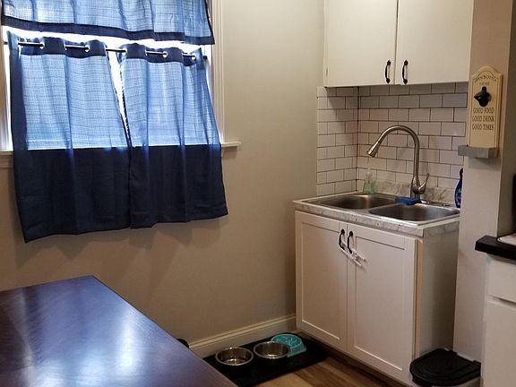 4th image of 232 Tremont St APT 3