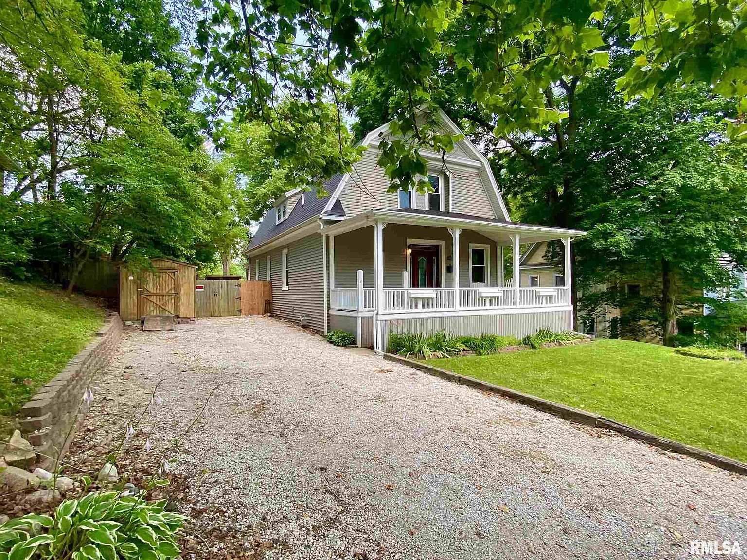 211 W Sangamon Ave, Petersburg, IL 62675 Zillow