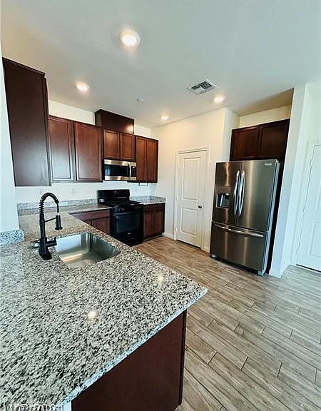 1003 Brilliant Meadow Ave — Photo 7