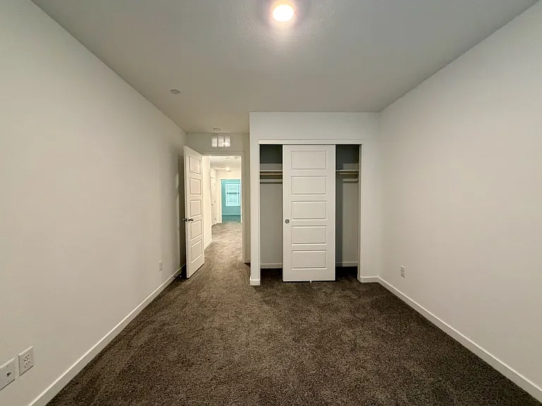 917 Violet Heron St — Photo 40
