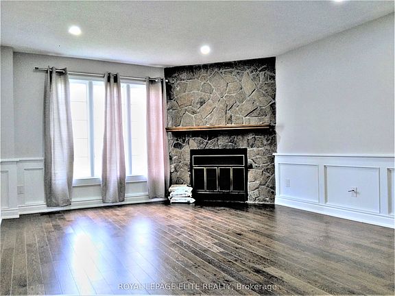 3rd image of 1171 Giles Gate