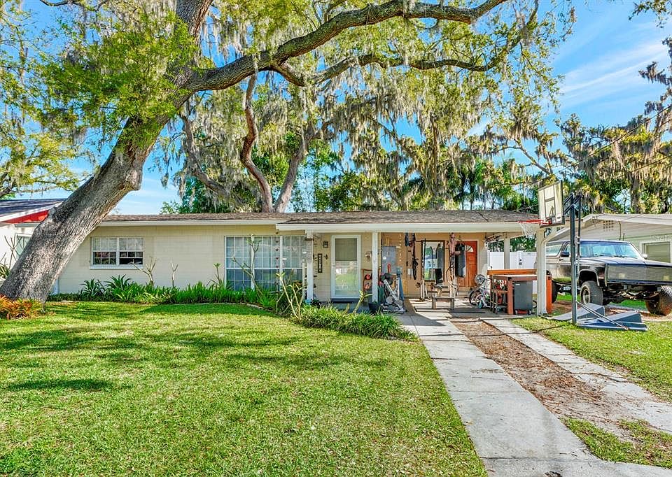 1st image of 7221 Conway Cir