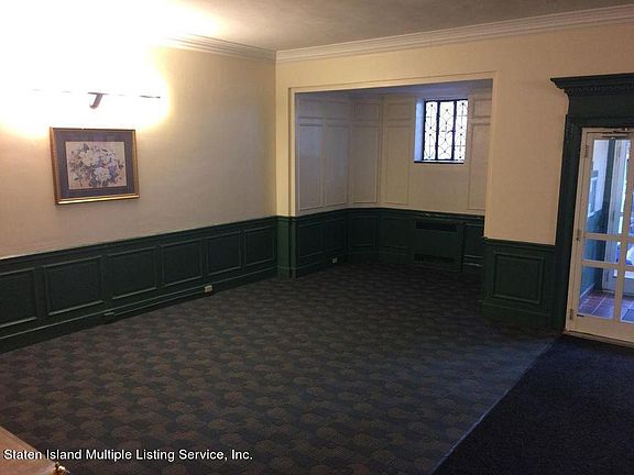 4th image of 630 Victory Blvd APT 2E