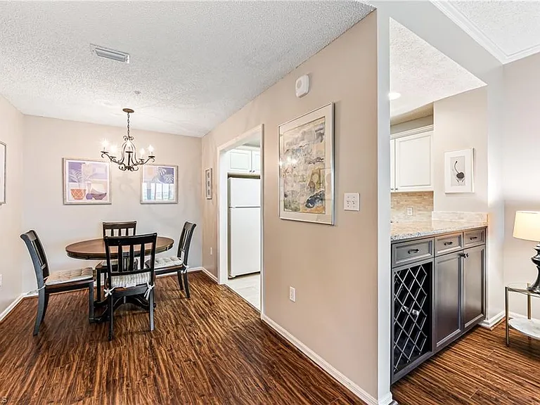 900 Arbor Lake Dr #9-101 — Photo 5