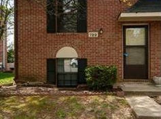 722 Spring Meadows Dr, Lexington, KY 40504