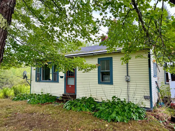 92 Back Searsport Road, Belfast, ME 04915