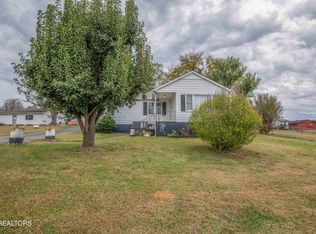 119 Edwards Ln, Harriman, TN 37748