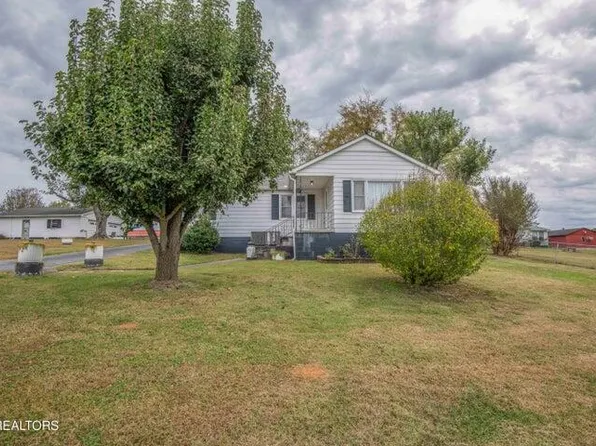 119 Edwards Ln, Harriman, TN 37748