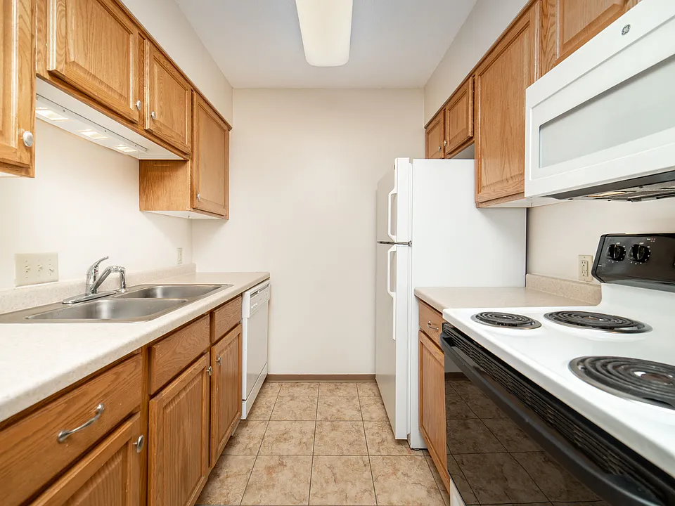 Birchwood East Apartments