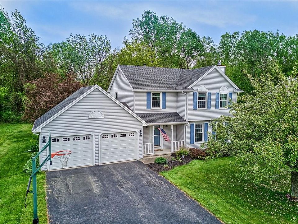 1st image of 682 Brookeville Dr