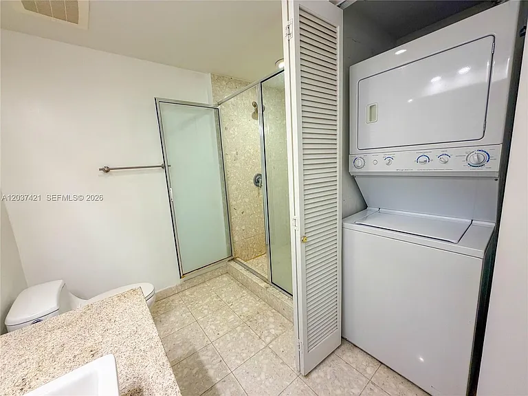 185 SW 7th St #2900 — Photo 11