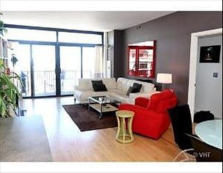4th image of 435 W Erie St #1506