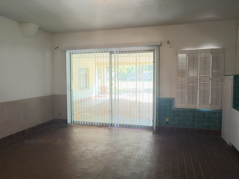 3409 E Starr Ave — Photo 7