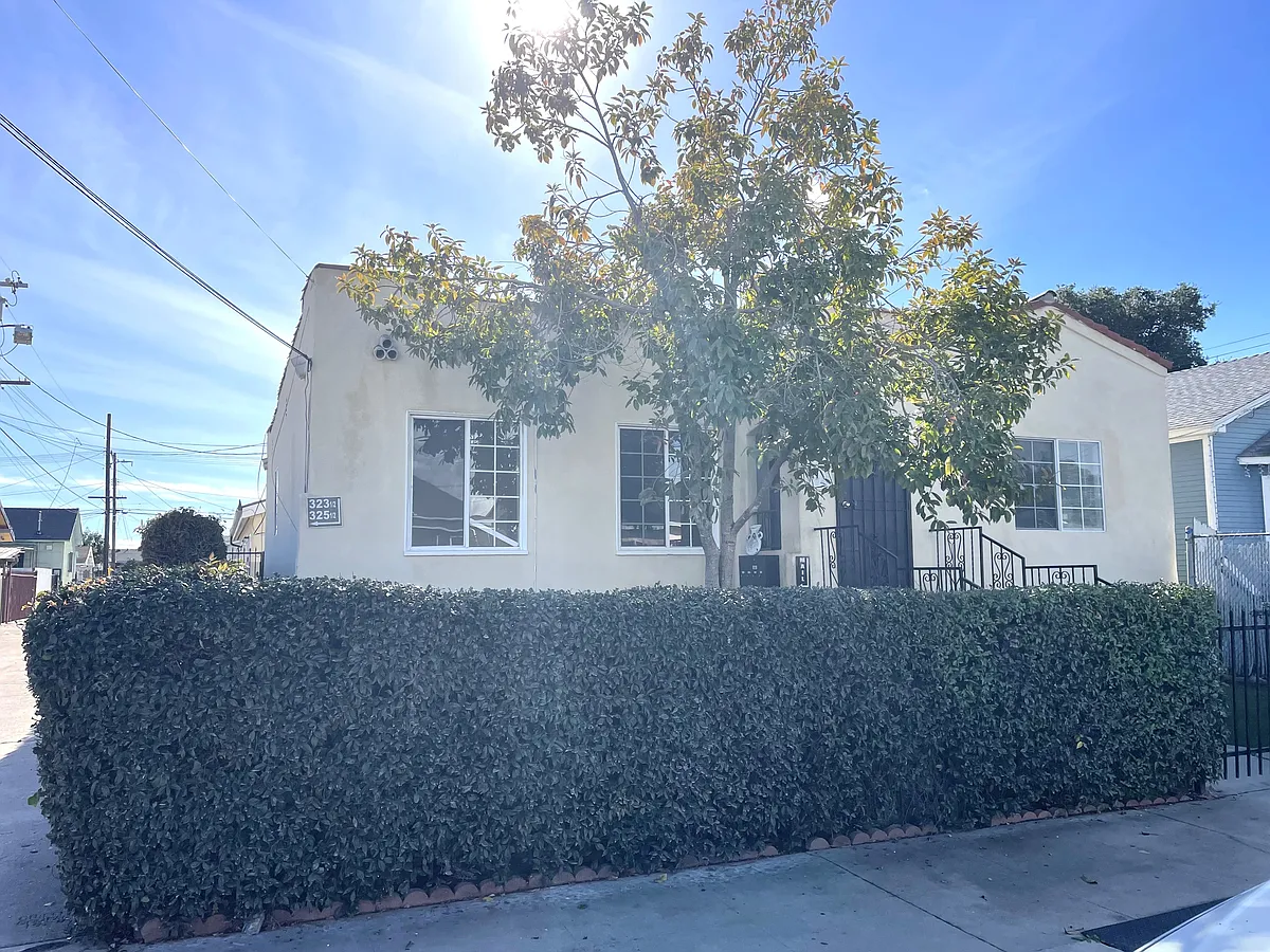 Building Photo - 323 W Sepulveda St #323
