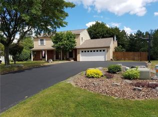 4691 Country Club Dr, Syracuse, NY 13215