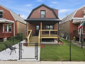 1109 N Kedvale Ave, Chicago, IL