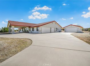 9076 Shasta Rd, Phelan, CA 92371