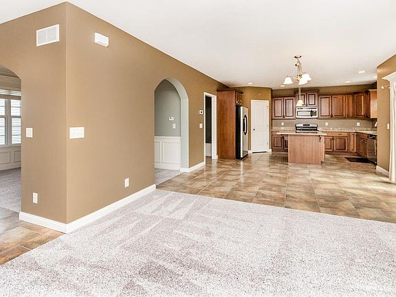 5th image of 7006 N Ironwood Dr
