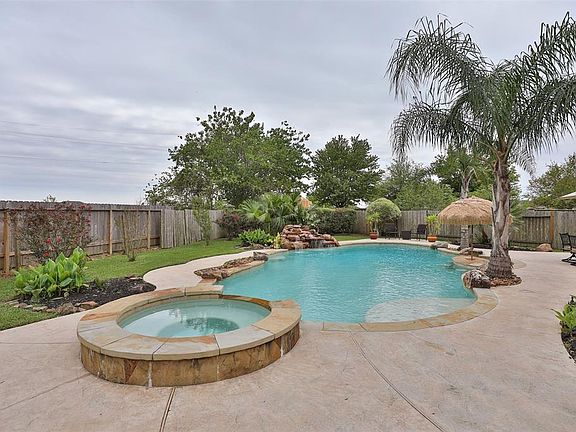 3rd image of 6543 Canyon Mist Ln