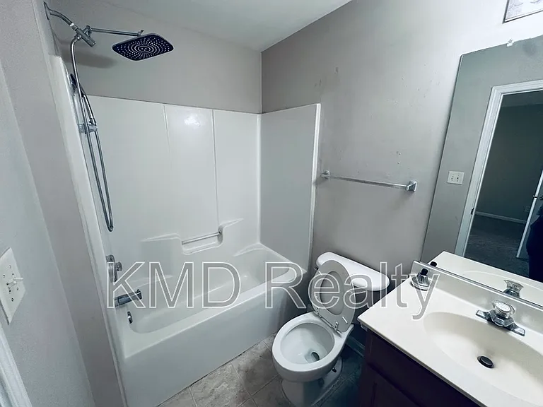 940 Tiger Ln — Photo 16