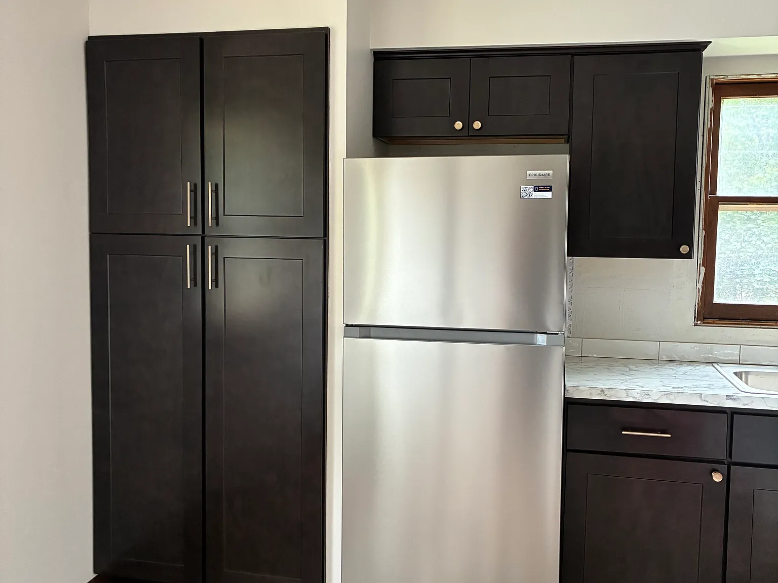 3 bed, 1.5 bath, 1250 sqft, $1,995 — Photo 3