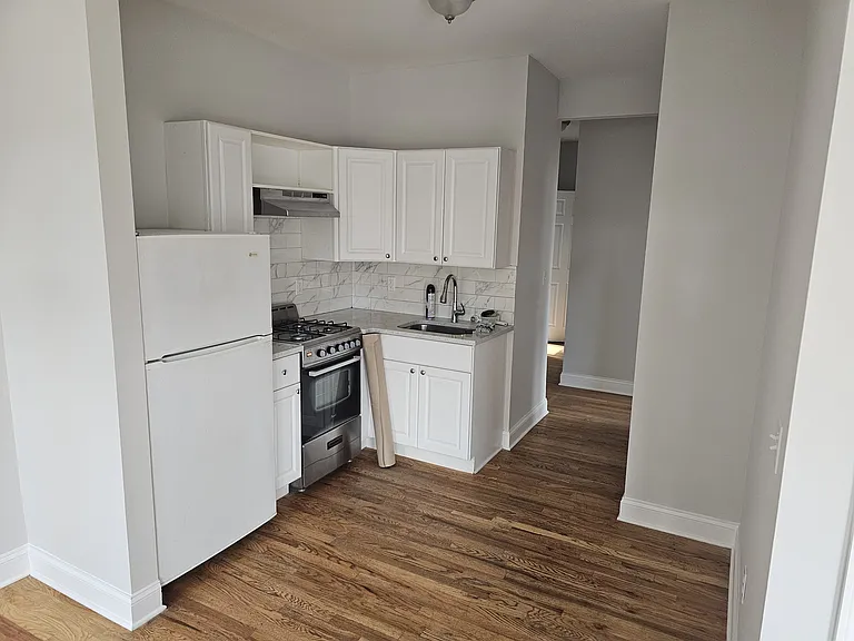 351 Passaic Ave — Photo 3