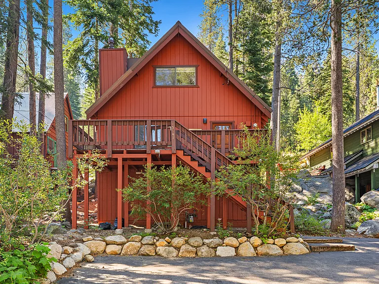 15641 Conifer Dr — Photo 1